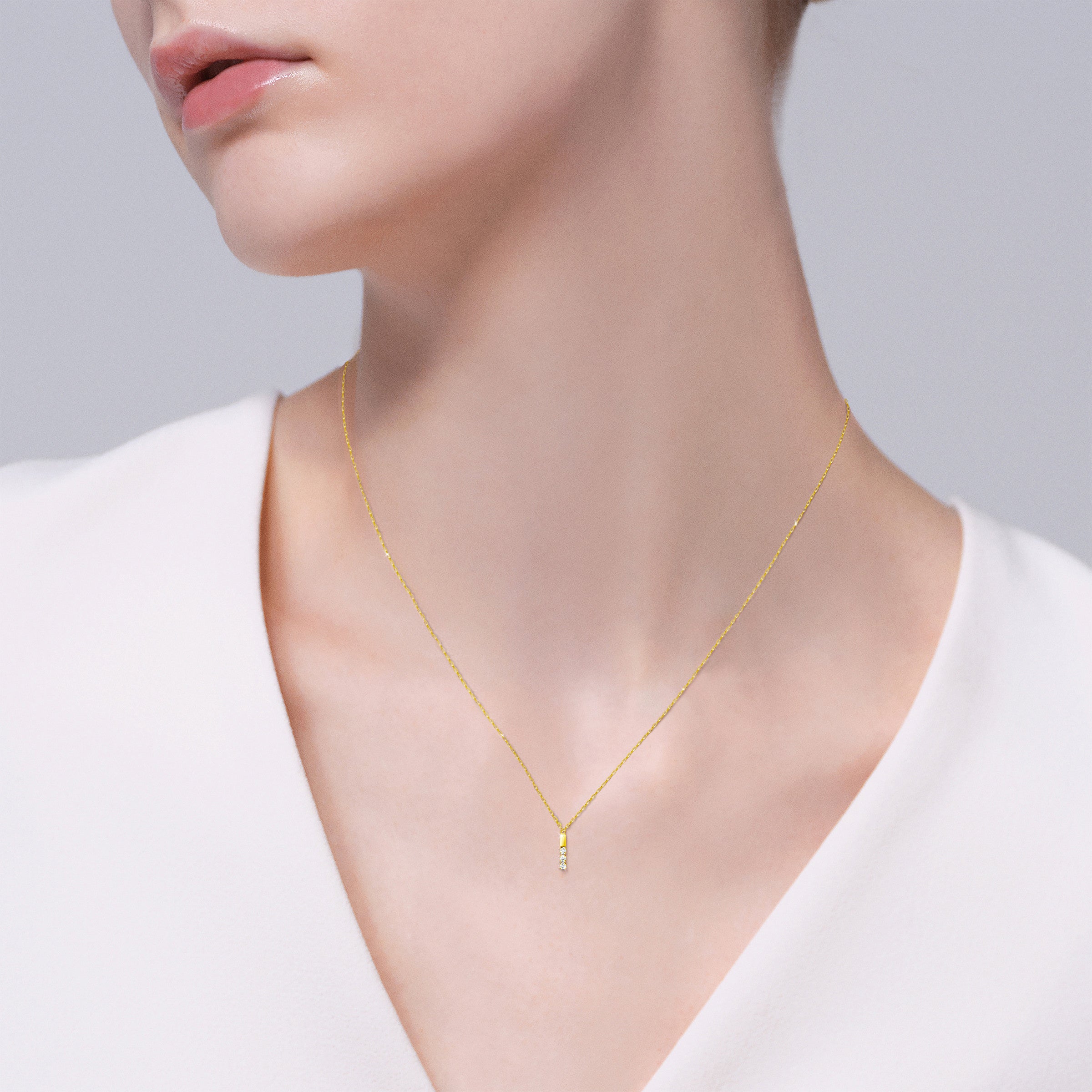 シャンデリアラインプチ ネックレス – AHKAH