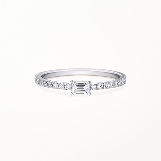 solitaire baguette ring